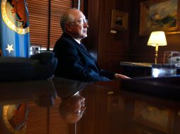 Salazar, exsecretario del Interior de Estados Unidos, señaló sentirse “orgulloso” de la nominación. AP/Archivo