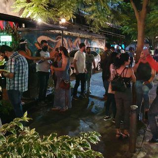 COVID-19: Anuncian nuevas restricciones; cierran bares