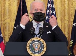 Sin llegar a la obligatoriedad absoluta de la vacunación, se trata de un cambio de rumbo para la administración de Joe Biden. EFE/O. Contreras