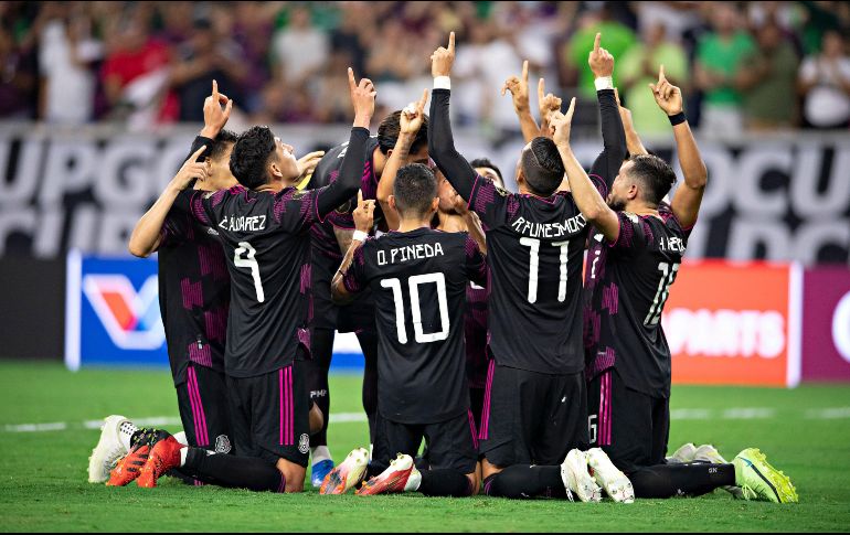DEDICATORIA. Los goles de México fueron dedicados a la memoria de 