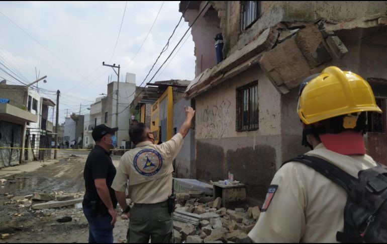 La falta de mantenimiento y una mala construcción de origen ocasionaron el problema. ESPECIAL/Bomberos de Zapopan