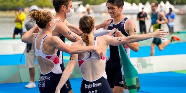 Tokio 2020: Gran Breta&ntilde;a se lleva el primer oro ol&iacute;mpico en relevos mixtos de triatl&oacute;n