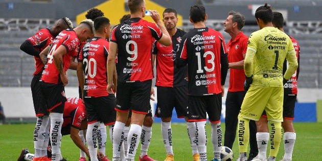 Atlas presenta dos casos de jugadores con COVID-19