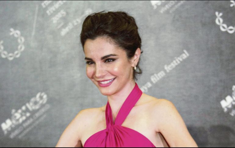 Martha Higareda confiesa que se ha vuelto cuidadosa en cuestiones del amor, pues ha tenido experiencias malas. NTX / ARCHIVO