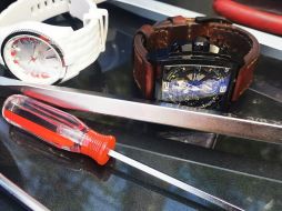 En el vehículo se encontraron varias herramientas, un chaleco reflejante y un casco de construcción. ESPECIAL