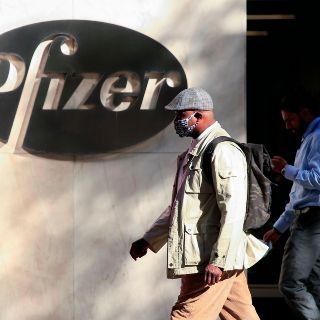 Pfizer y Moderna aumentaron el precio de sus vacunas antiCOVID: Financial Times