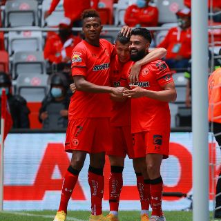 Toluca derrota a Tigres y se coloca como líder
