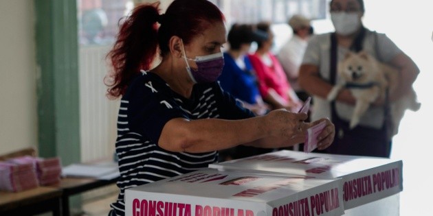 Consulta popular en Guadalajara: Llegan a cuentagotas a votar