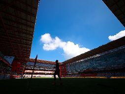 El Comisario de la Liga MX junto con miembros de seguridad pudieron detectar a tres sujetos realizando el grito, por lo que fueron retiradas del recinto. IMAGO7