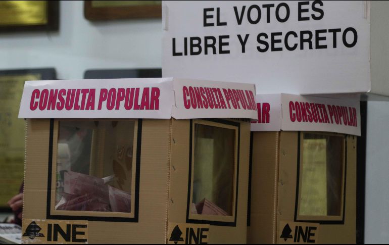 AMLO recordó que el próximo marzo habrá una consulta sobre la revocación de su mandato y está convencido de que votará muchas más gente. SUN / ARCHIVO