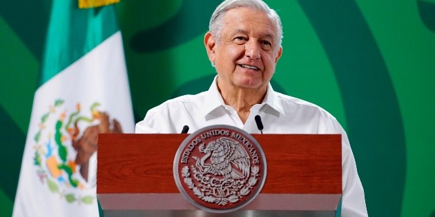 AMLO promete recursos para Puerto Vallarta
