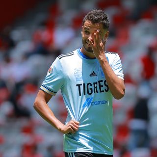 Pasajeros denuncian a aerolínea por quitarles vuelo y dárselo a Tigres