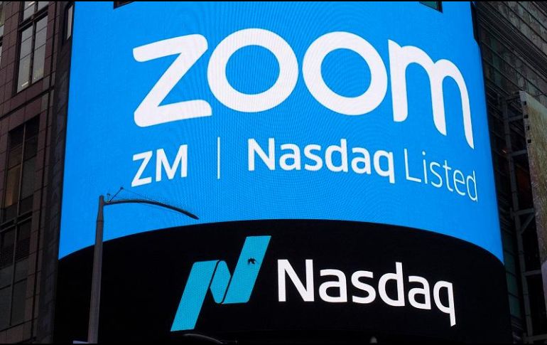 Casi de la noche a la mañana, Zoom se convirtió en herramienta indispensable para reuniones de negocios, escolares y sociales. AP/ARCHIVO