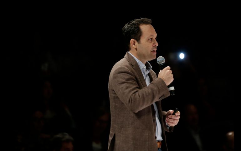 Más tarde, Clemente Castañeda informó que en Jalisco la economía va en ascenso. EL INFORMADOR/ARCHIVO