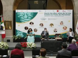 El subsecretario Alejandro Encinas y el senador Ricardo Monreal participaron en el foro 