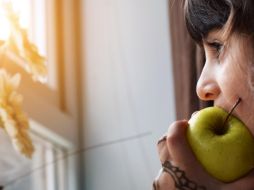 SALUDABLE. Una buena mordida a tu fruta favorita será lo mejor. PIXABAY