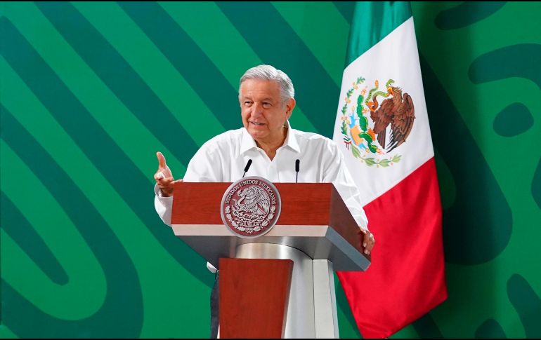 En Puerto Vallarta, el Presidente anunció la aplicación de un programa de desarrollo urbano en el municipio. EFE/Presidencia de México