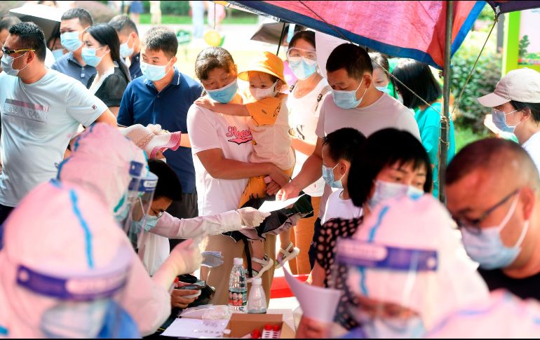 Los contagios fueron detectados en siete trabajadores migrantes en la ciudad, de los cuales cuatro no presentaban síntomas de la enfermedad. EFE / S.Zhou