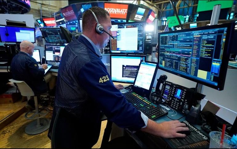 El parqué neoyorquino comenzó la sesión en rojo debido a las preocupaciones por la propagación de la variante Delta del coronavirus, pero se sobrepuso. AP/R. Drew