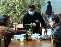 Chile ha desplegado una de las campañas de inmunización más exitosas del mundo, que alcanza a más del 80 % de la población objetivo con dos dosis. EFE/ARCHIVO