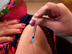 Cada cambio en el virus es inquietante porque podría amenazar la capacidad de las vacunas para funcionar bien, aunque por ahora no se ha visto que esto haya ocurrido con ninguna de las variantes. AFP / S. Khan