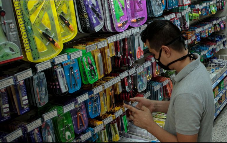 La Profeco analizó una variedad de útiles escolares previo el regreso a clases. EL INFORMADOR/ARCHIVO