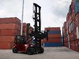 Las exportaciones de México a Estados Unidos ascendieron a 186 mil 440 millones de dólares e importaciones por 133 mil 529 millones de dólares. AFP/ARCHIVO