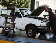 Los vehículos con placas de otros estados que circulan de manera permanente también deben realizar la prueba de verificación de acuerdo al calendario oficial. EL INFORMADOR / ARCHIVO