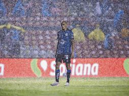 Les llovió. Los Gallos Blancos se la vieron complicada en la cancha y en el marcador . IMAGO7/V. Pichardo