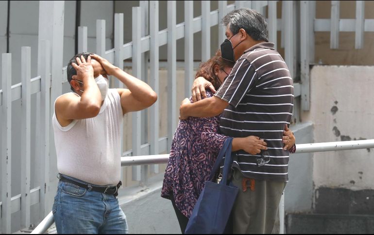 En el país suman 242 mil 547 fallecidos por COVID-19. SUN/D. SImón