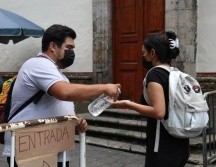 Autoridades municipales aclararon que no hay restricción de aforo, pues sólo se está tomando la temperatura y aplicando gel antibacterial. ESPECIAL/Ayuntamiento de Guadalajara