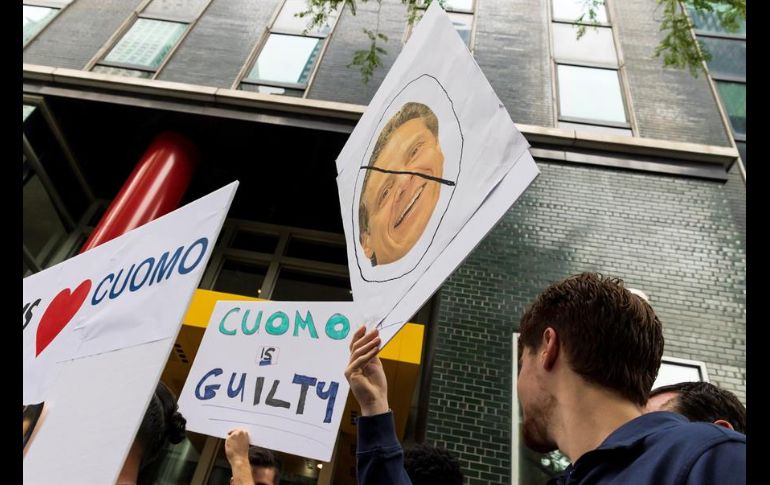 Una protesta en contra del gobernador del estado de Nueva York, Andrew Cuomo, fue registrada el pasado miércoles en Nueva York. EFE/J. Lane