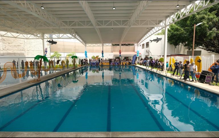 La alberca, informó el Gobierno del Estado, permite su activación física, mental y emocional, “mejorando su entorno y sus perspectivas de vida a corto, mediano y largo plazo”. CORTESÍA/GOBIERNO DE JALISCO