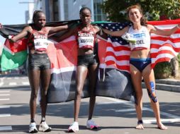 A las kenianas se unió  la estadounidense Molly Seidel, que se colgó el bronce tras finalizar a 10 segundos de la plata y a 20 segundos del oro. AFP/G. CACACE