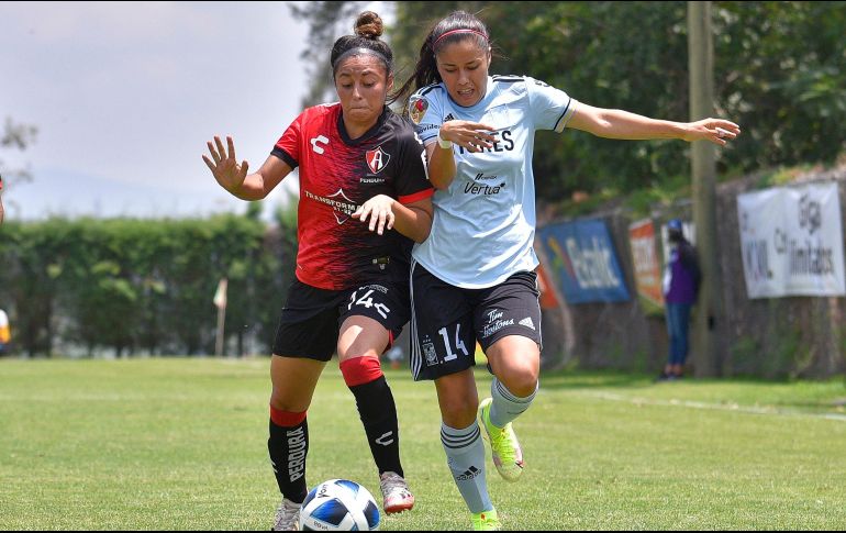 Las dirigidas por Fernando Samayoa, quien se fue expulsado desde el primer tiempo por reclamos a la silbante Francia María González, no figuró sobre la cancha. IMAGO7
