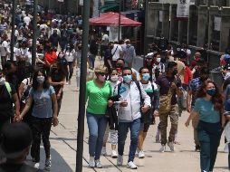 Eduardo Clark destacó que los ingresos hospitalarios disminuyeron 30% con más de mil 500 casos, mientras que los casos activos presentan una mejoría. SUN / ARCHIVO