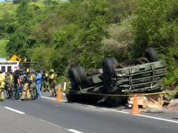 La volcadura ocurrió en el kilómetro 80 de la autopista Guadalajara – Tepic, muy cerca del municipio de Hostotipaquillo, Jalisco. ESPECIAL