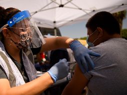 La vacunación anti COVID-19 en Estados Unidos está autorizada a partir de los 12 años. AFP/ARCHIVO