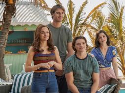 En “El stand de los besos 3”, “Elle” planea su lista de deseos mientras lidia con todo lo que le espera con “Noah” y “Lee”. ESPECIAL / Netflix