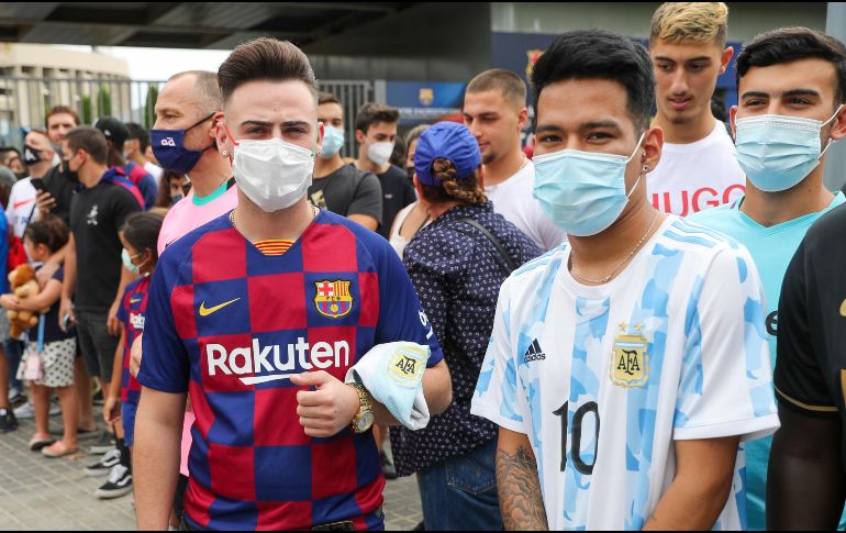 Aficionados del Barcelona y de la albiceleste han mostrado su apoyo para con quien consideran su ídolo. XINHUA