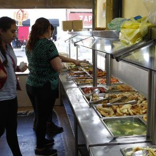 Restauranteros harán descuento a clientes que lleven su comprobante de vacunación anticovid