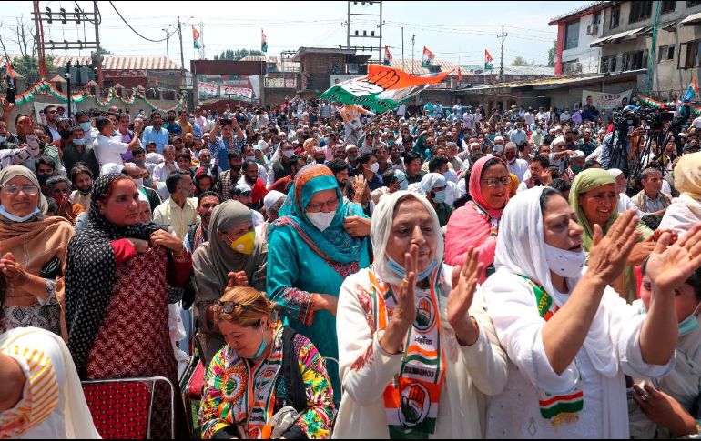 A la baja. También el número de fallecidos bajó a 373 el 24 horas. EFE