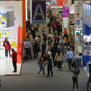 Cristina Urrutia recibirá el Homenaje al Mérito Editorial de la FIL