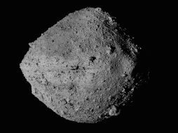 Antes de que Osiris-Rex llegara a Bennu en 2018, los telescopios proporcionaron un vistazo sólido del asteroide, cuyo diámetro mide aproximadamente medio kilómetro. AP
