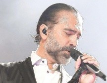 Alejandro Fernández sigue al tanto de la salud de su padre Vicente Fernández. SUN / ARCHIVO