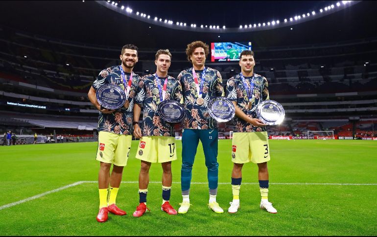 El homenaje para los jugadores americanistas se dio en la previa del duelo ante Philadelphia en el Estadio Azteca por las Semifinales de la Concachampions. IMAGO7