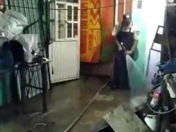 Bomberos de Zapopan detallaron que los daños “no fueron tan importantes”, y personal de la corporación trabaja en la zona limpiando las casas.TWITTER / @UMPCyBZ