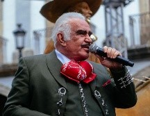 Vicente Fernández tuvo una cirugía de cervicales y se encuentra en recuperación. EL INFORMADOR / ARCHIVO