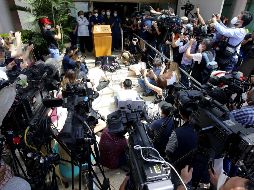 El equipo de doctores que está atendiendo a Vicente Fernández ofreció un reporte del estado de salud del cantante. AFP/U. Ruiz