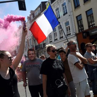 Decenas de miles de franceses se manifiestan contra el pase sanitario